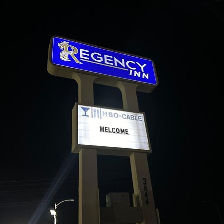 Regency Inn フレズノ エクステリア 写真